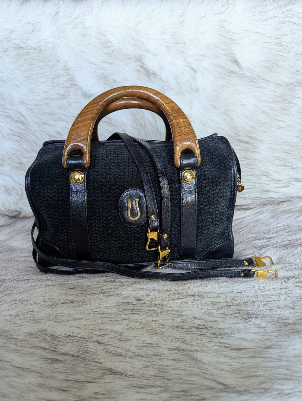 Vintage Caggiono Navy Suede Satchel - Picture 2 of 15
